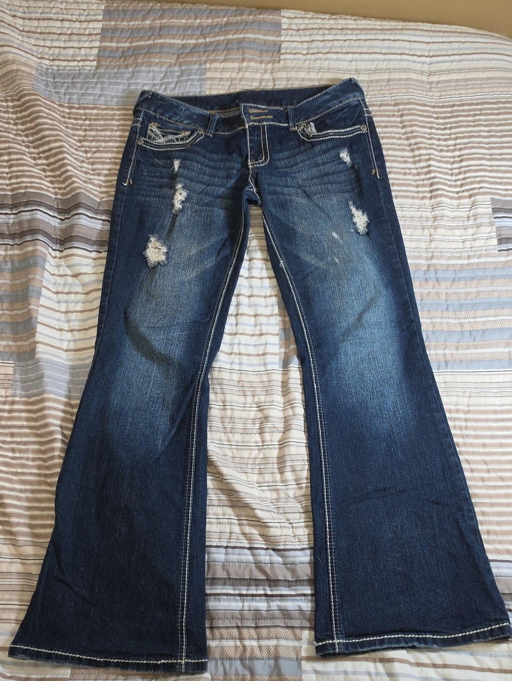 TWENTYONE BLACK by RUE 21 Dark Blue Distressed Women's Flared Jeans